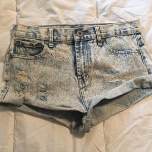 Forever 21 distressed shorts